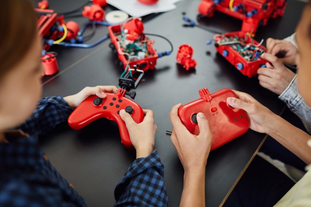 LEGO's Blend of MIT and Customer-Centric Design